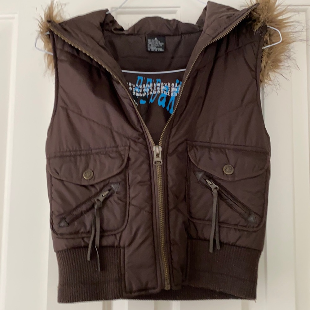 BB Dakota sleeveless hoodie vest jacket